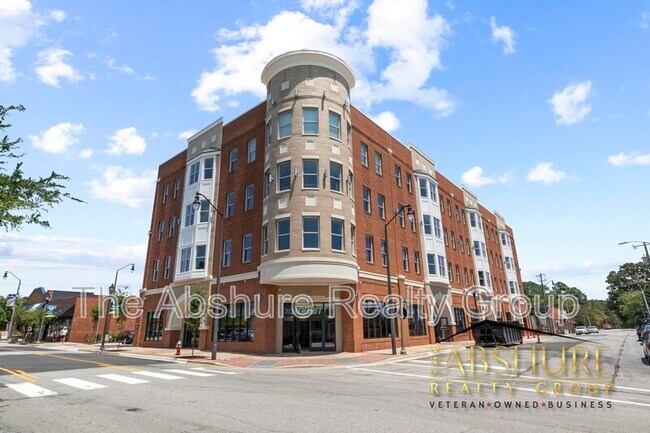 Building Photo - 145 S Main St