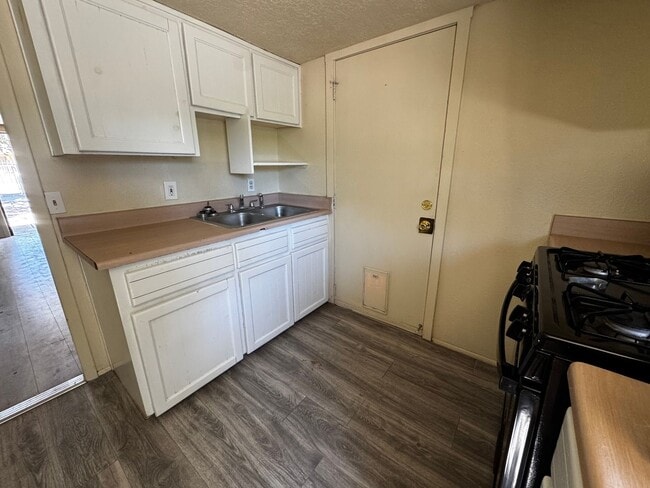 Photo - 2018 Nancy St SW Unidad 1579 - 2018 Nancy St SW,  B