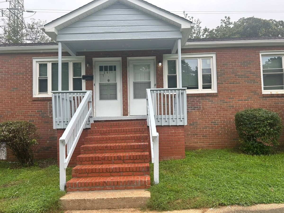 Photo - 2611 Watson Dr