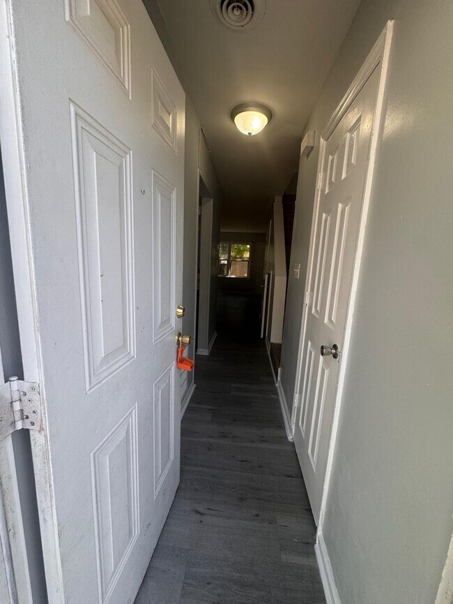 Photo - 306 Cedar St