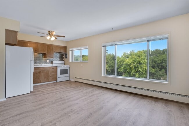 Photo - 5317 Old Middleton Rd Unidad A