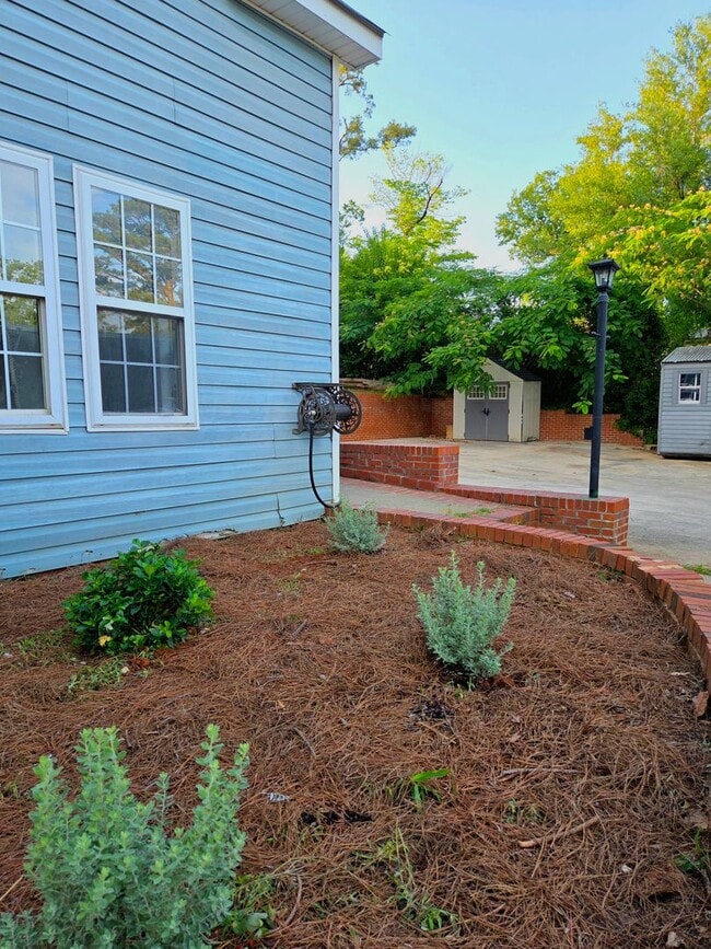 Photo - 147 Lakemont Dr