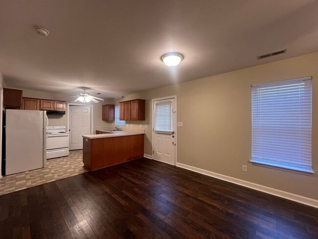 Photo - 2004 Grandhaven Dr Unit 2004-B Grandhaven Dr.