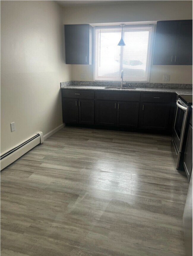 Photo - Parkview Apartments