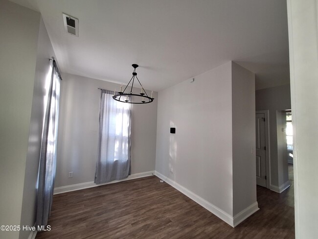 Photo - 933 S 8th St