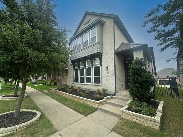 Building Photo - 7105 Royal View Dr
