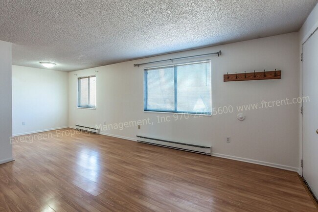 Photo - 1244 Maple St Unidad #1