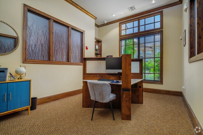 Business Center - The View at Westover Hills