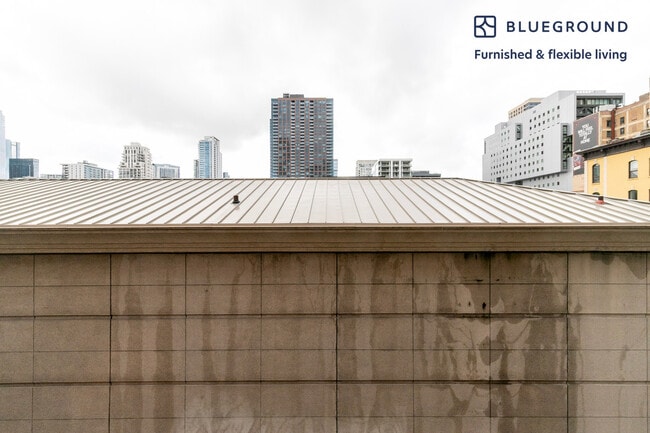 Photo - 61 W Erie St Unit FL3-ID1401