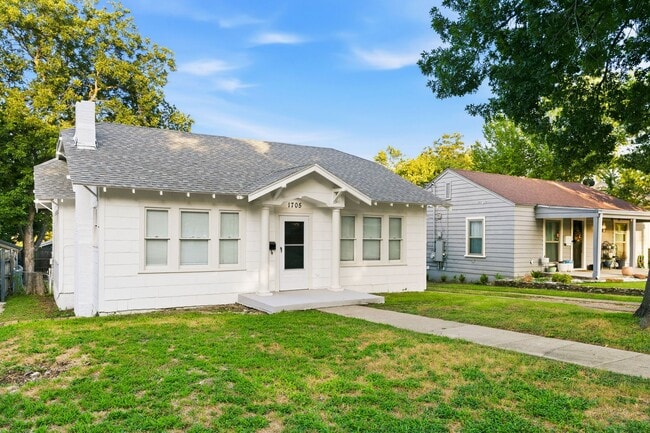 Photo - 1705 Virginia Pl