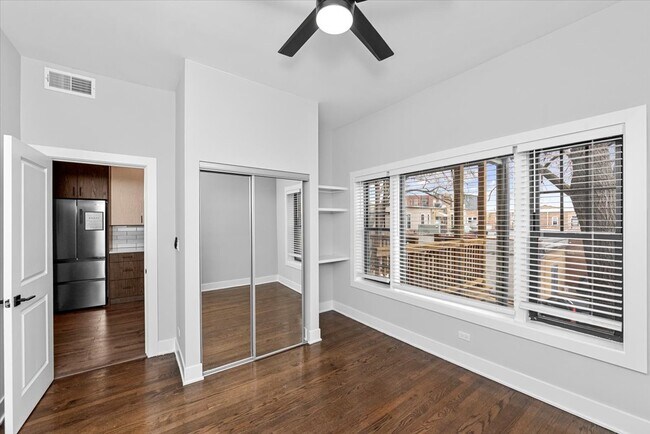 Photo - 2989 N Lawndale Ave Unit 2