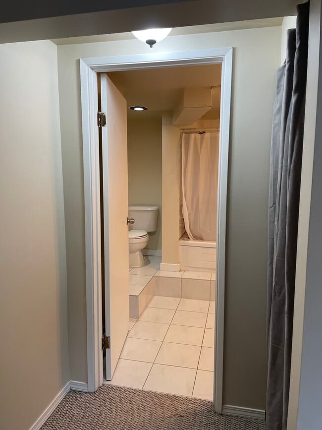 Photo - 100 Conard St Unit Lower