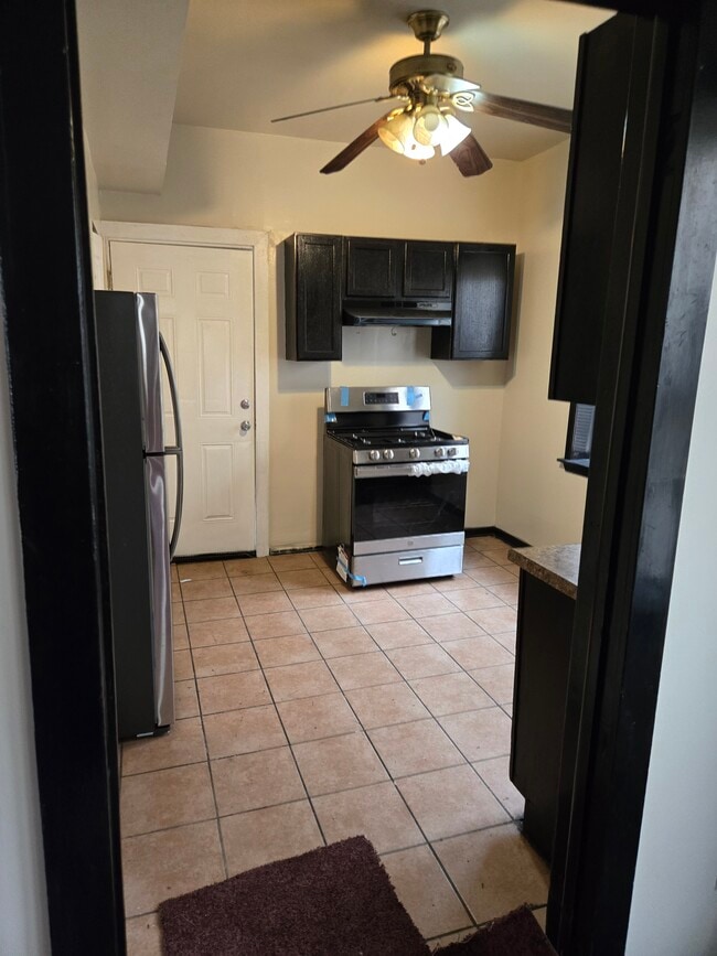 Photo - 6329 S Loomis Blvd Unit 2