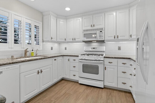 Photo - 23412 Pacific Park Dr Unidad 25F