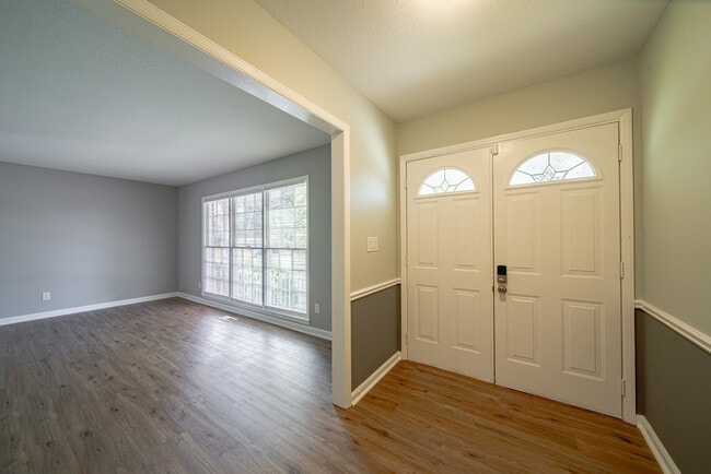 Photo - 3413 Hiawatha Dr