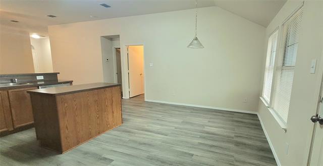 Photo - 8470 Goldfinch Way