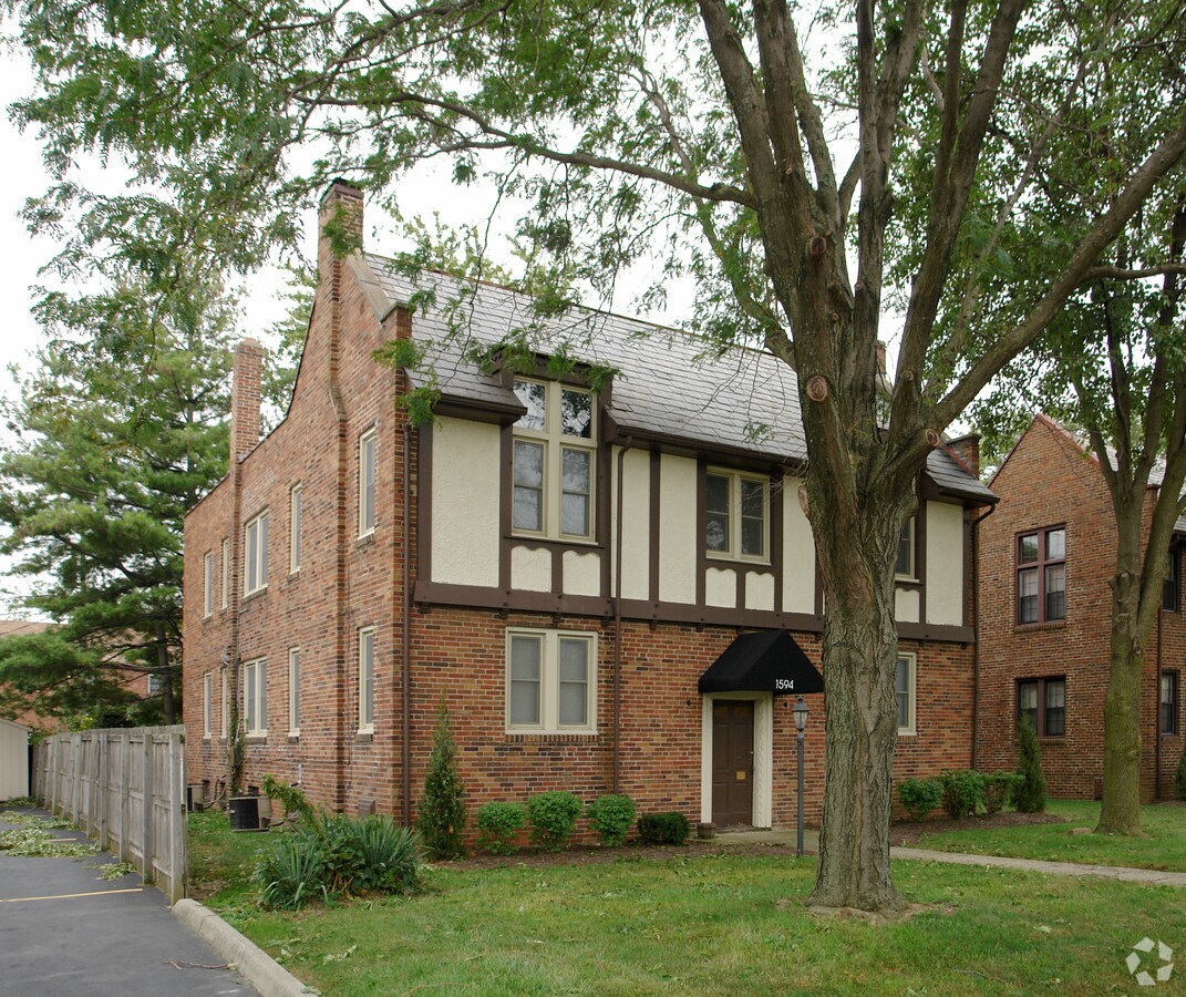 Photo - 1594 Northwest Blvd