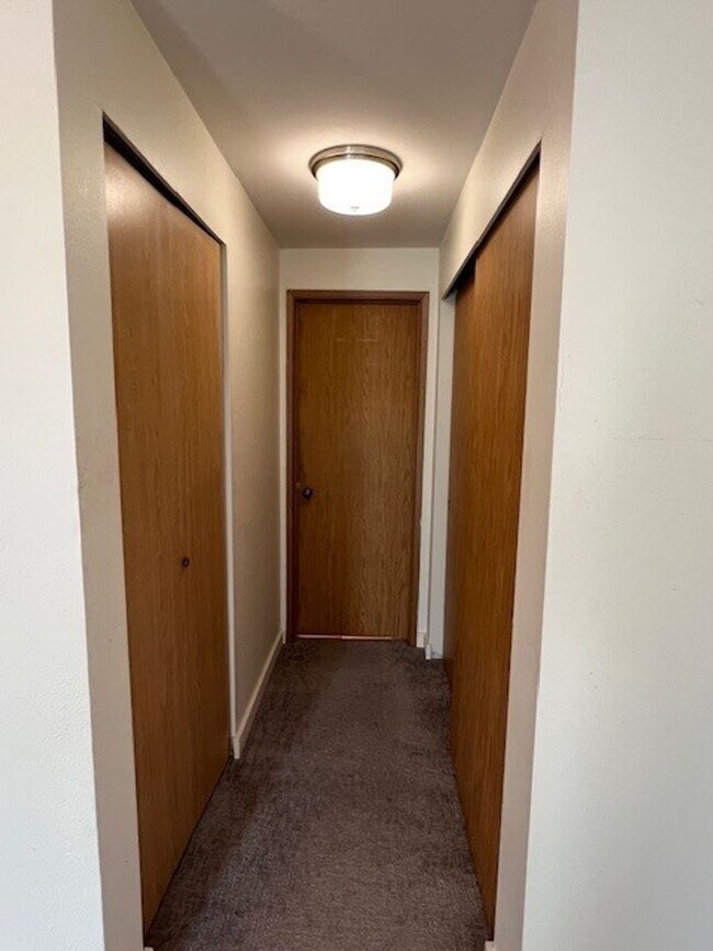 Photo - Washington Court Apartments