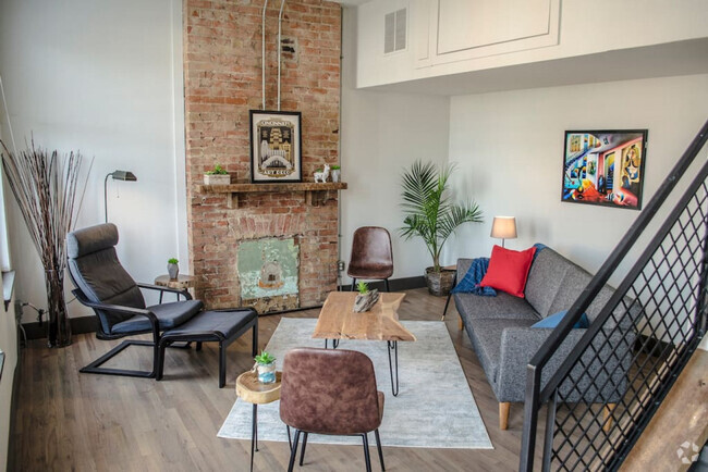Building Photo - 1533 Pleasant St Unit ID1056038P Rental