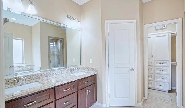 Photo - 2902 Granite Dr