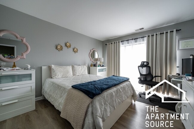 Photo - 2300 N Harlem Ave Unit 205