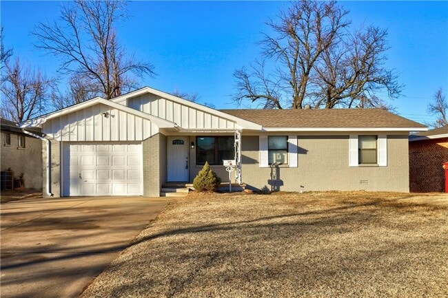 Building Photo - 3035 SE 20th St