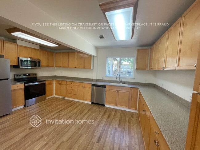 Photo - 907 Whitney Ave