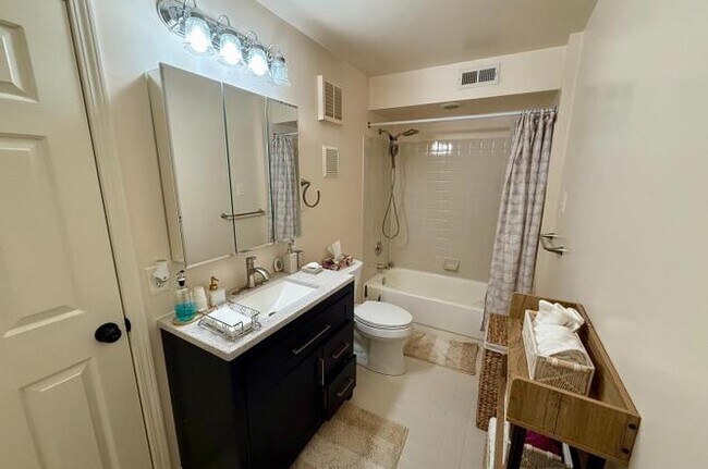 523 Park Place Dr Unit 523 Park Place Dr