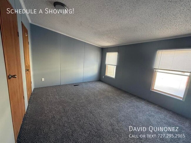 Photo - 6944 Country Ln