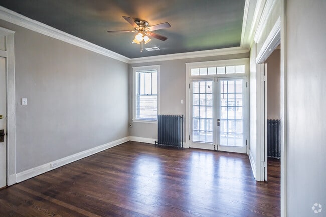 2 BR, 1 BA - 950 SF - Living Room - The Broadmoor Apartments