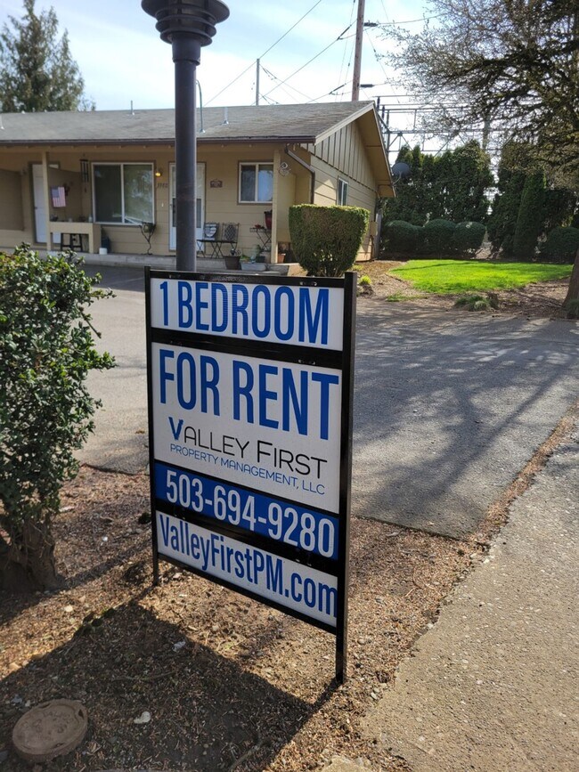 Photo - Rent Special: 1/2 Off January - Ground Level 2 Bed 1 Bath W/ Air Conditioning Unit 3974