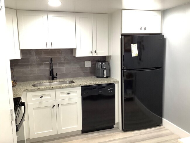 Photo - 4174 Inverrary Dr Unit 203