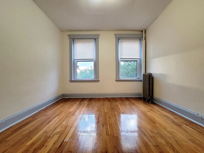 Photo - 360 Riverway Unit 10