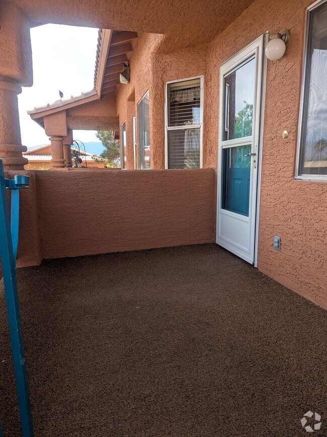 Building Photo - Rock Springs ll Condo Unit 201