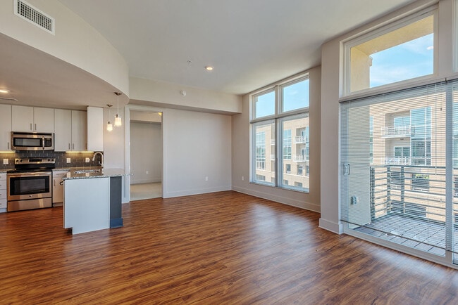 Environs Lofts at East 54