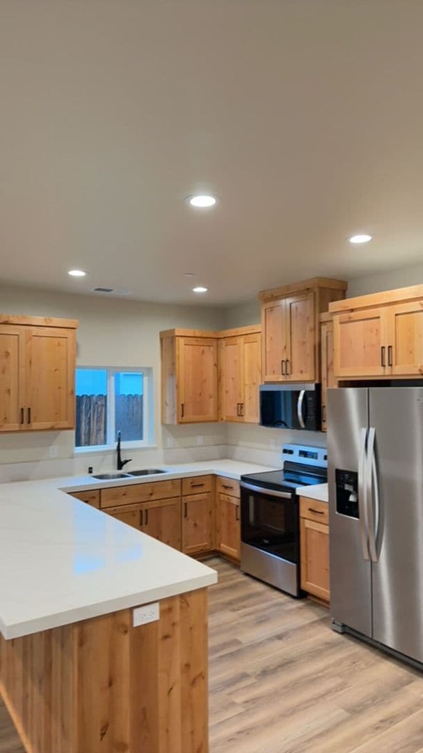 Building Photo - 101 E Lindo Ave Unit 101 #2, Lindo Ave