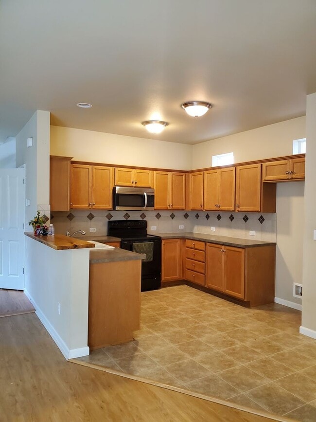 Photo - Beautiful, like new home move in ready!!!