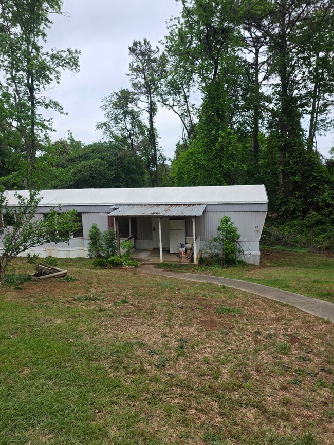 Building Photo - 74 Hickory Hollow Trail