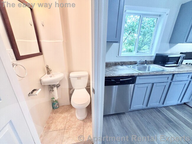 Photo - 123 Winthrop St