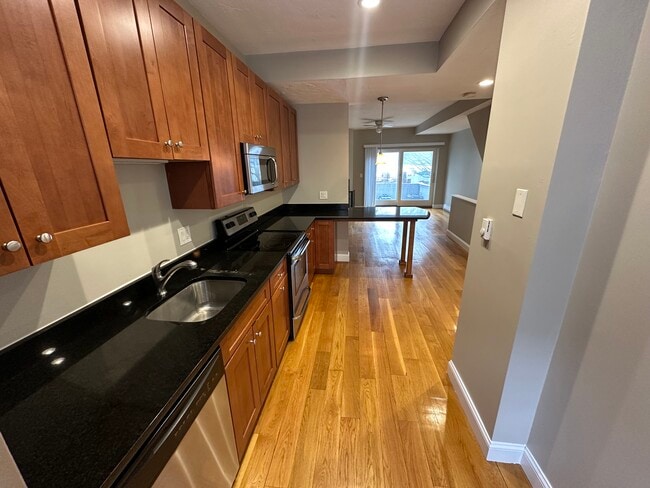 Photo - 40 Medford St Unit 1