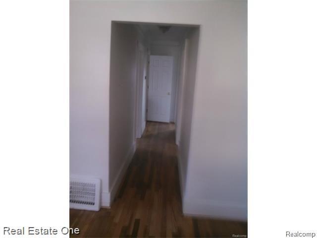 Photo - 454 E Breckenridge St