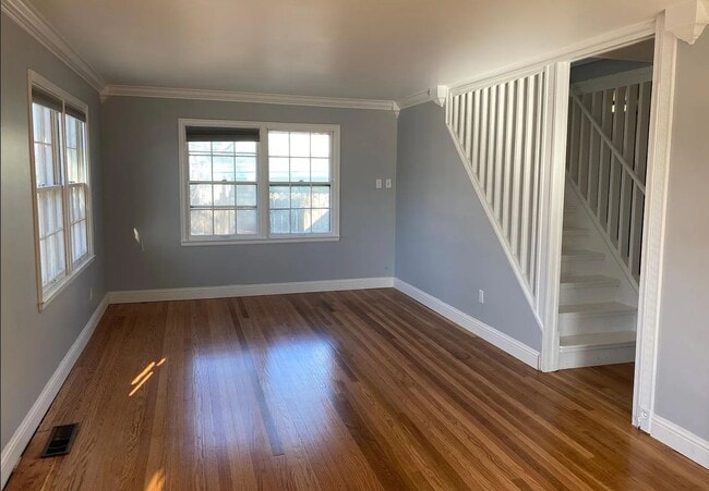 Photo - Well Maintained 4 Bedroom Home with Beautiful Yard, Kennewick, WA $2,150/month