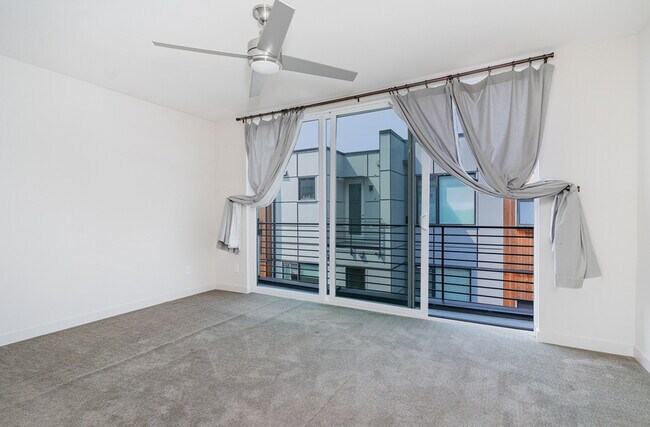 Photo - 3810 California Ave SW