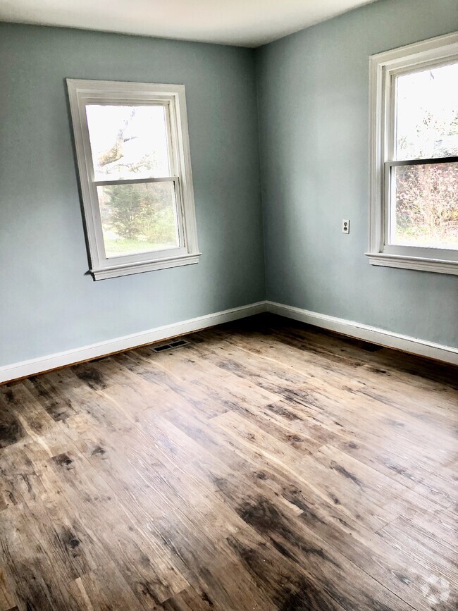 Building Photo - 4740 20th St N Rental