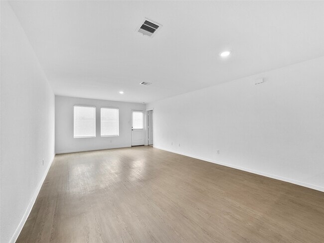 Photo - 209 Brandi Dr