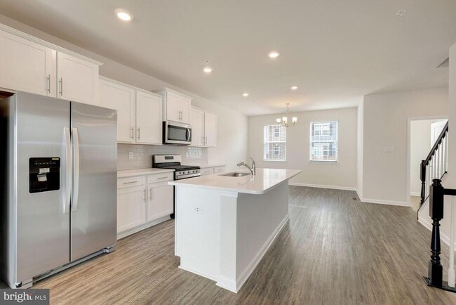 Photo - 7064 Delegate Pl