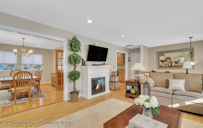 Photo - 1111 Madison Ave