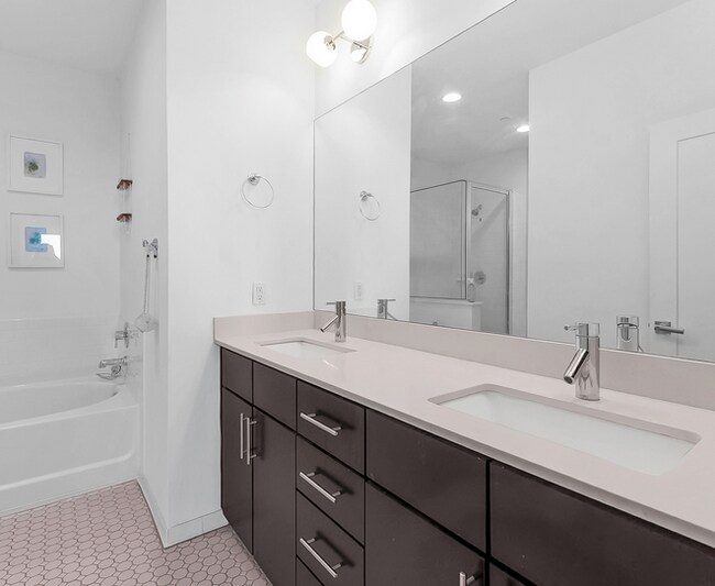 Photo - 2800 Treble-5ID22.1 Unit 5ID22.1