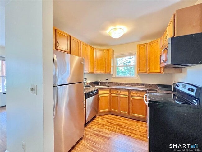Photo - 25 W Main St Unit 8