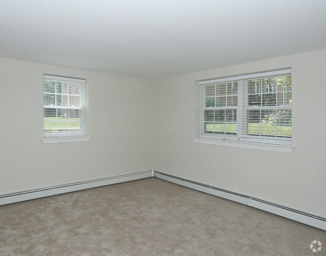 The Residences at Whitehall Apartments For Rent in Stratford, NJ